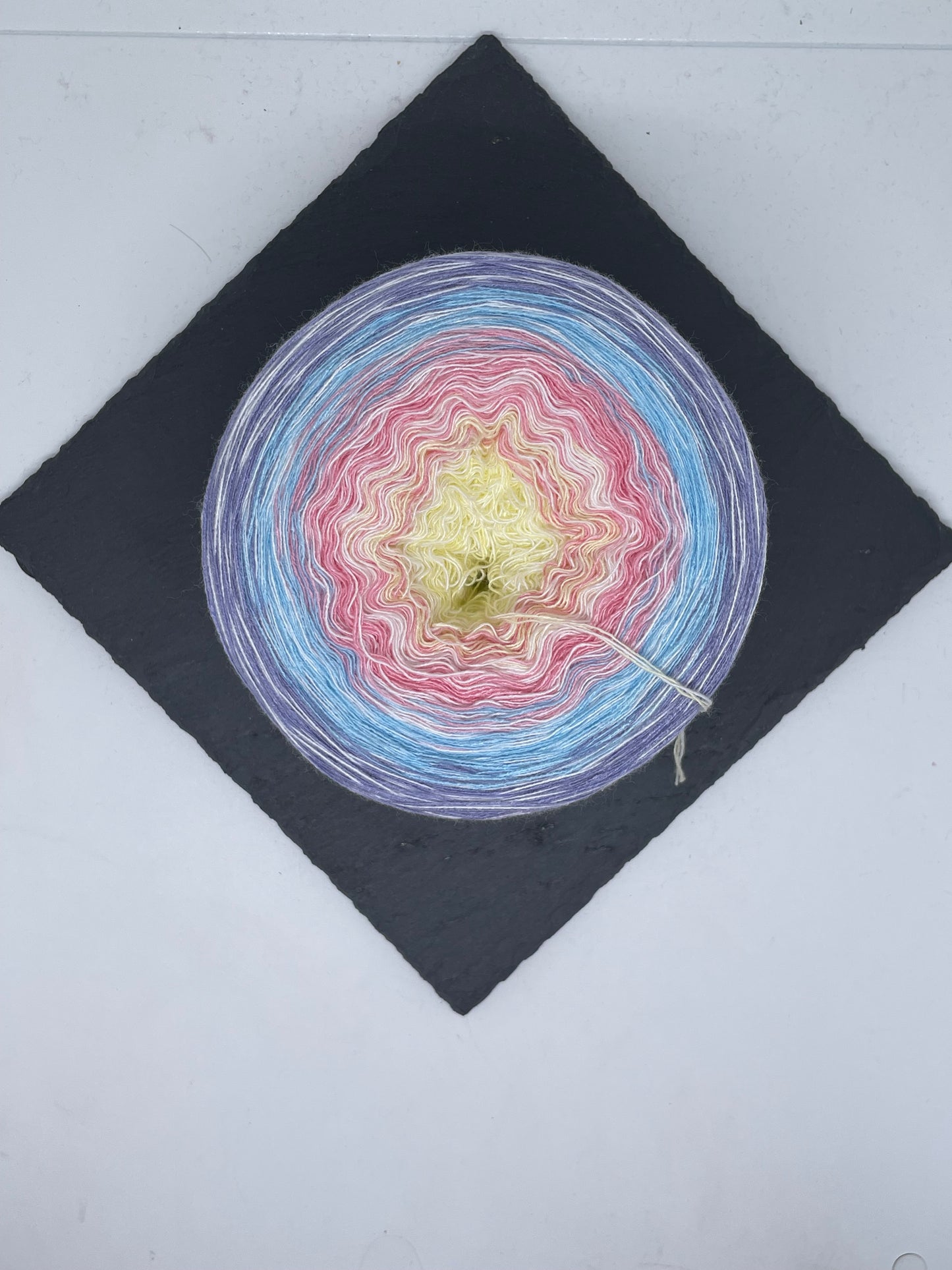 Black Week 25 nr 8 A