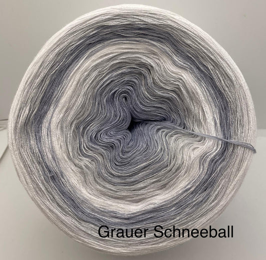 Grauer Schneeball