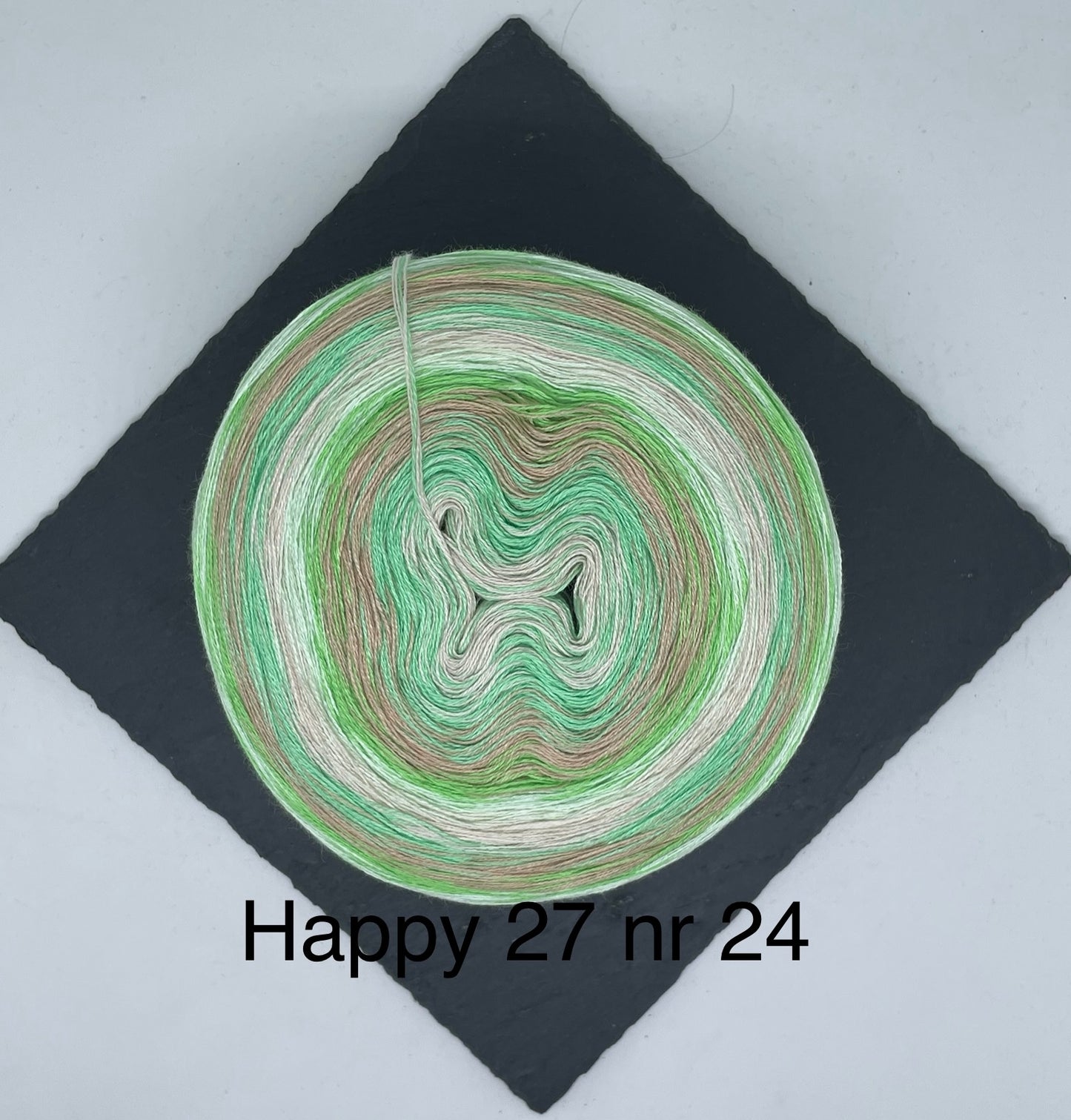 Happy 27 nr 24