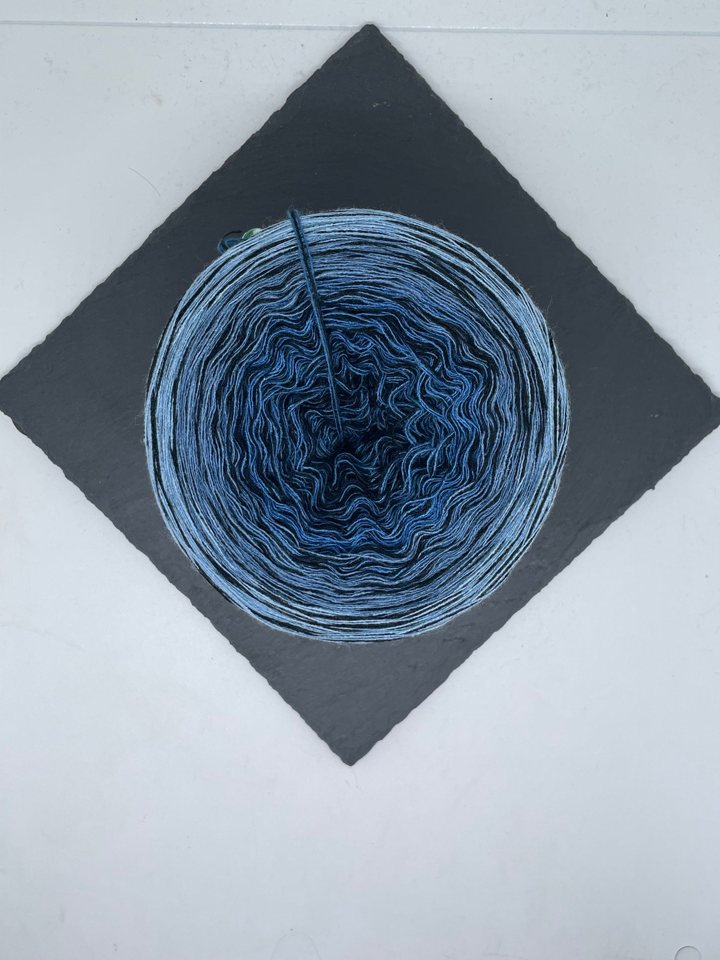 Black Week 25 nr 10 B