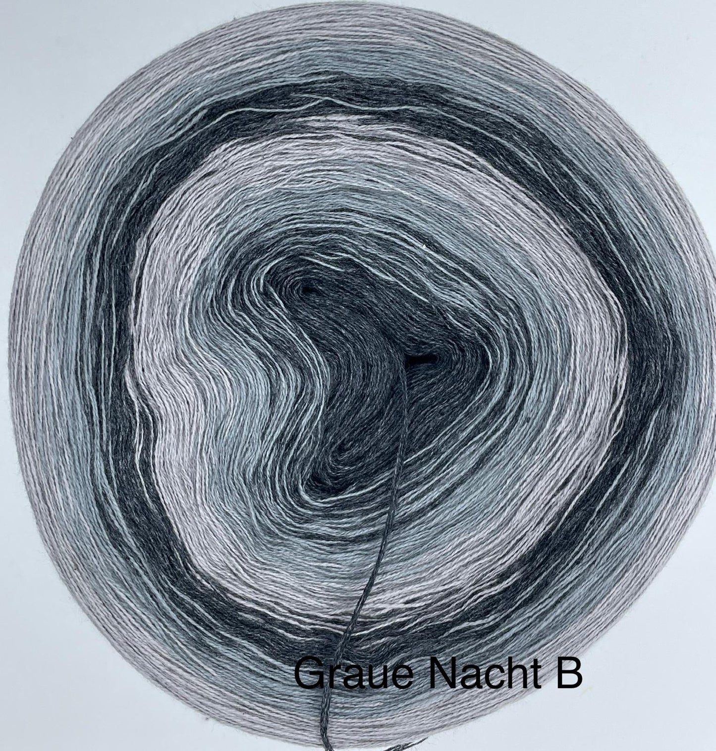Graue Nacht B